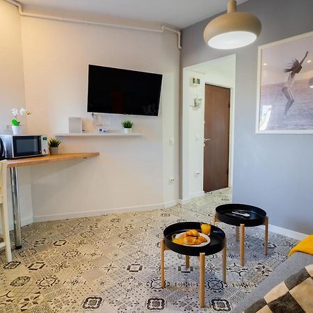 One Bedroom Flat In Bucharest'S Historic District المظهر الخارجي الصورة